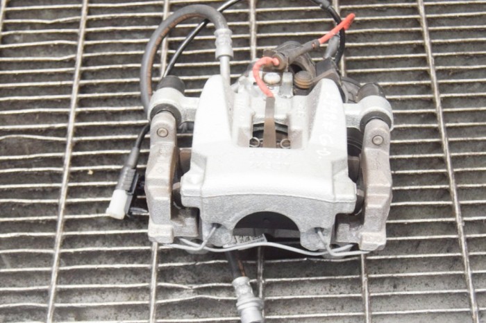 Etrier de fr&acirc;nă dreapta spate JAGUAR I-PACE X590 2020 OEM: J9D3-10K845-BC,J9D3-2K327-AB 12164491