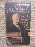 HEIDEGGER , IN SELBSTZEUGNISSEN UND BILDDOKUMENTEN von WALTER BIEMEL , 1973 CU DEDICATIE SI AUTOGRAF