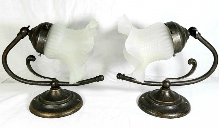 Superbe veioze /aplice vintage-retro din bronz