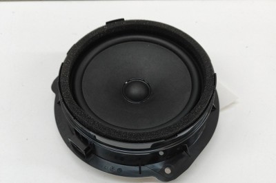 Difuzor ușă st&amp;acirc;nga spate AUDI A3 Limousine 8VS, 8VM 2016 OEM: 8V4035411C | 31647348 foto