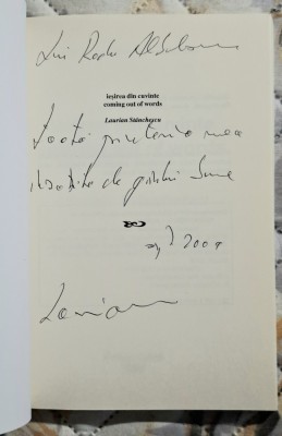Iesirea din cuvinte - Laurian Stanchescu Contine dedicatie, data si semnatura autorului foto