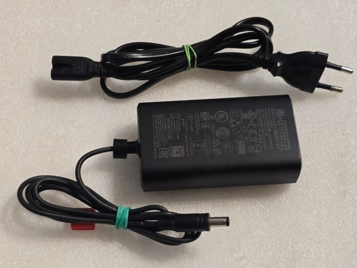 Alimentator original boxa JBL Xtreme 2 19V 3A model: NSA57ED-190300