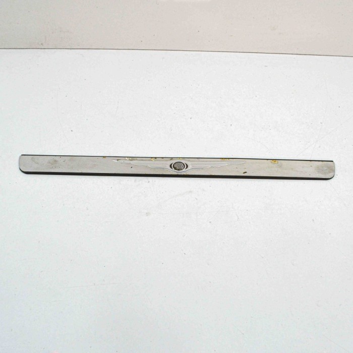 Ornament prag dreapta față CHRYSLER 300 C LX 2004
