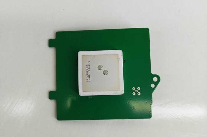 Amplificator de antena TESLA MODEL Y 2023 OEM: 1599097-00-B 22266308