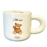 Cumpara ieftin Cana cu capac din ceramica si lingurita Pufo Happy Bear pentru cafea sau ceai, 350 ml