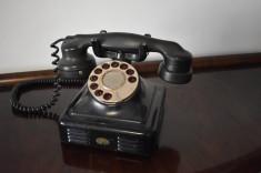 Telefon vechi frantuzesc cu disc / bachelita ebonita - de colectie - 1946 foto
