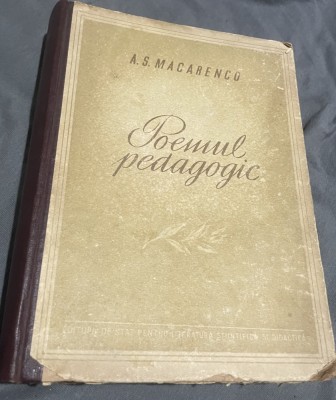Poemul pedagogic de A. S. Macarenco foto