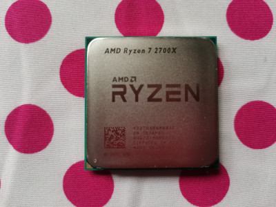 Procesor AMD Ryzen 7 2700X 3.7GHz, socket AM4. foto