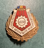 Insigna UGSR pentru merite deosebite in munca artistica