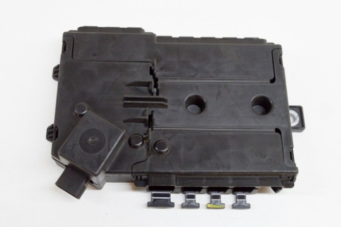 Modul panou de siguranțe MERCEDES-BENZ C W205 2016 OEM: A2055402750 20228141