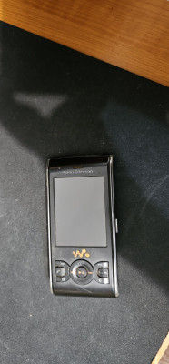 TELEFON SONY ERICSSON W595 , FARA BATERIE NU STIU DACA FUNCTIONEAZA . foto