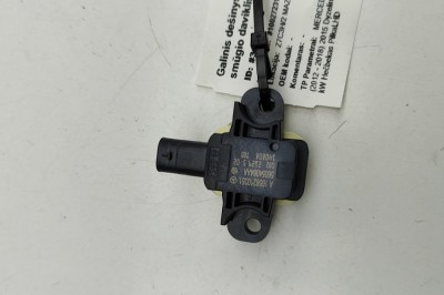 Senzor de impact dreapta spate MERCEDES-BENZ A W176 2015 OEM: A1668210351,56054084AA 31382880 foto