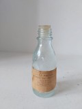 Sticluta vintage Esenta de migdale, IJPP Baia Mare Maramures anul 1961 colectie comunism ambalaj vechi raritate 50ml