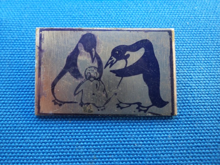 INSIGNA PERSONAJE DESENE ANIMATE-PINGUINI/URSS