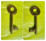 C841-Chei broasca porti vechi metal.