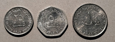 Lot monede Emiratele Arabe Unite - 25, 50 fils si 1 dihram foto