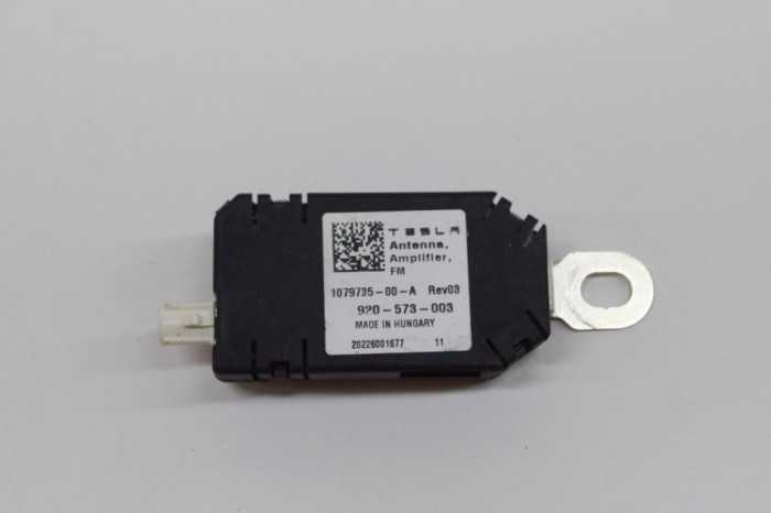 Amplificator de antena TESLA MODEL Y 2021 OEM: 1079735-00-A,920-573-003 14830690