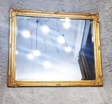 Oglinda cu sticla Bizonata ( cristal ) si rama din lemn culoare aurie 67 x 57 cm