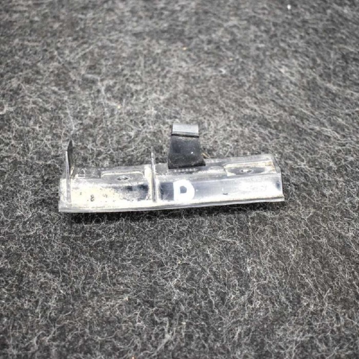 Suport prag lateral BMW 1 Cabrio E88 2012 OEM: 7177796 3567743