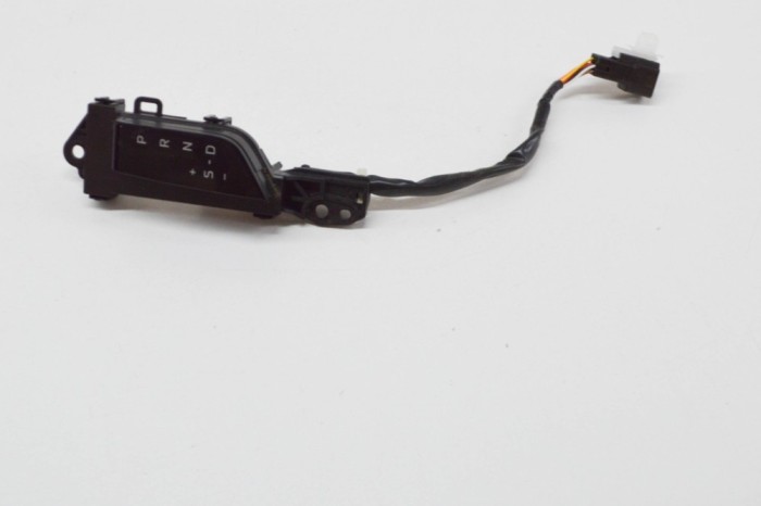 Indicator de schimbare a treptelor de viteză TOYOTA CAMRY _V7_ 2019 OEM: 35978-33190 20618057