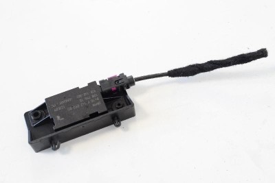 Amplificator de antena BMW 7 F01, F02 2009 OEM: 9142092 | 10015515 foto