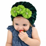 Caciulita verde tip turban din catifea cu flori aplicate (Marime Disponibila: