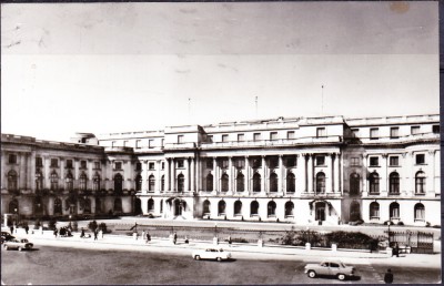 AMS - ILUSTRATA 1052 BUCURESTI - PALATUL CONSILIULUI DE STAT, 1968, CIRCULATA foto