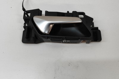 M&amp;acirc;ner de deschidere interior dreapta față PEUGEOT 2008 II 2023 OEM: 98201552,A006AB01 28030783 foto