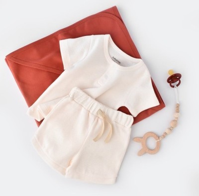 Set tricou cu pantaloni scurti - 100% bumbac organic - Ecru, BabyCosy (Marime: 3-6 Luni) foto