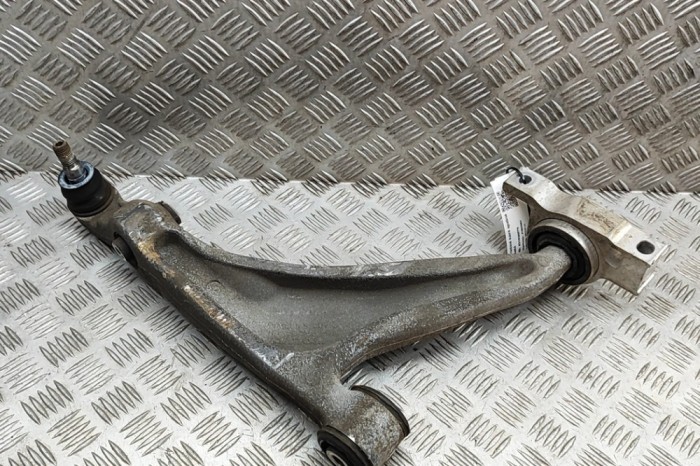 Braț inferior st&acirc;nga față VOLVO XC90 II 2024 OEM: 32381882 31036079