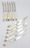 Superb set 12 cutite fine din argint si sidef natural art nouveau Franta sec.XX, Tacamuri