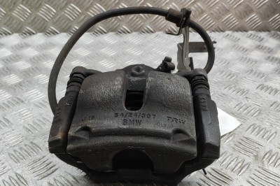 Etrier de fr&amp;acirc;nă dreapta față BMW 3 G20, G28 2023 OEM: 6860266 29491665 foto