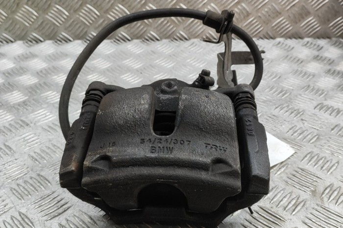 Etrier de fr&acirc;nă dreapta față BMW 3 G20, G28 2023 OEM: 6860266 29491665
