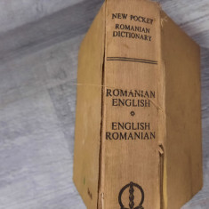 Romanian- english, english-romanian dictionary de Irina Panovf