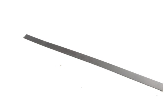 Bandou inferior ușă st&acirc;nga față HYUNDAI TUCSON TL, TLE 2018 OEM: 87723-D7000 22655312