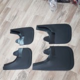 Aparatori Noroi Cauciuc Toyota RAV4 Fata Spate 2004-Prezent, Kit Complet cu Suruburi
