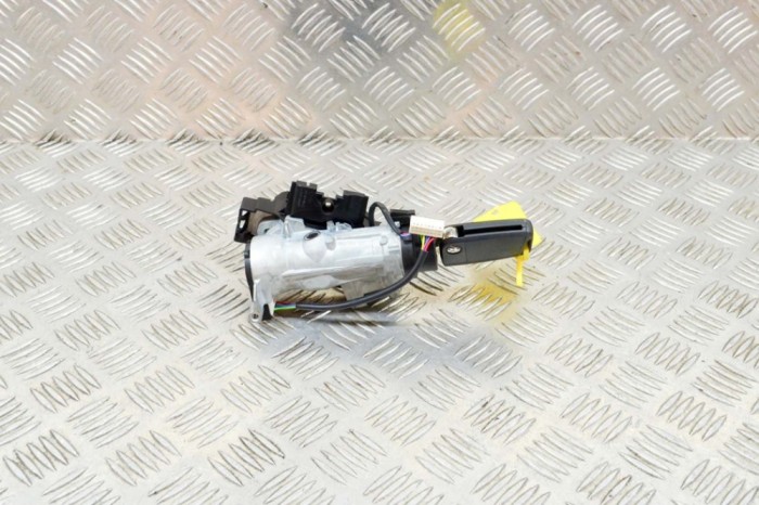 Butuc de contact VW GOLF VII 5G1, BQ1, BE1, BE2 2014 OEM: 1K0905851 | 12509892