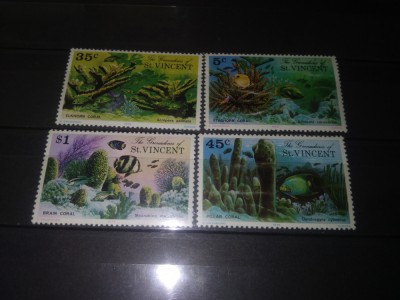 TIMBRE THE GRENADINES OF ST VINCENT foto