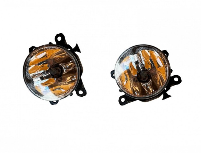 Set 2 proiectoare ceata fata compatibile cu Dacia Duster I 2010-2017
