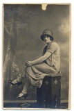 AD 1370 C. P.VECHE-DOAMNA IN TINUTA DE EPOCA- IN STUDIO FOTO