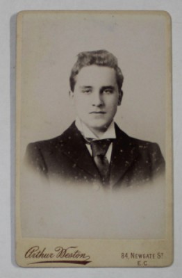 FOTOGRAF ARTHUR WESTON , LONDON , BARBAT CU CRAVATA , FOTOGRAFIE C.D.V , CCA. 1900 foto