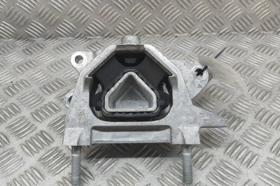 Suport motor dreapta PEUGEOT 2008 II 2023 OEM: 9826533880 | 29810263 foto