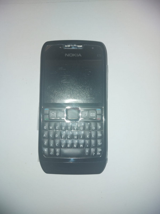 Carcasa pentru Nokia E71 folosita