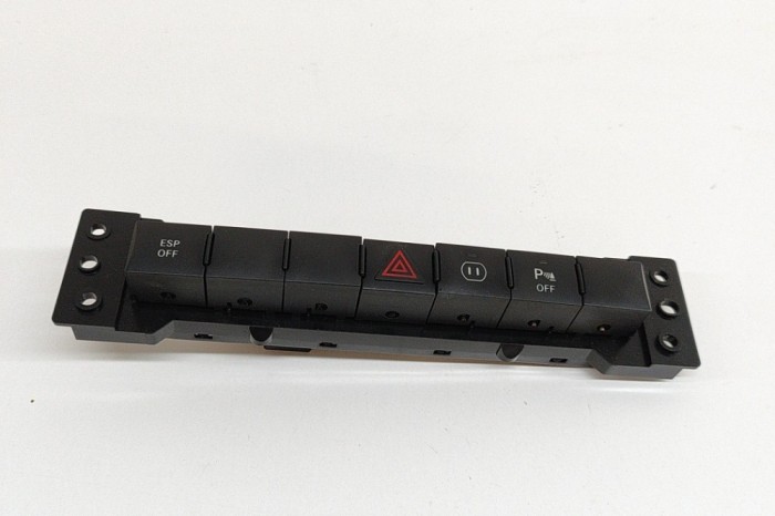 Panou de butoane JEEP GRAND CHEROKEE III WH, WK 2008 OEM: P04602901AD | 25759627
