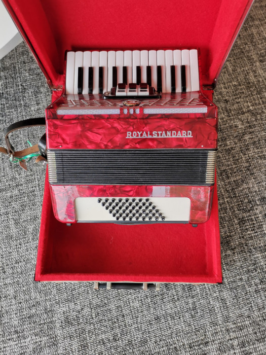 acordeon royal standard