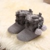 Cizmulite gri crosetate cu blanita si ciucurei (Marime Disponibila: 9-12 luni