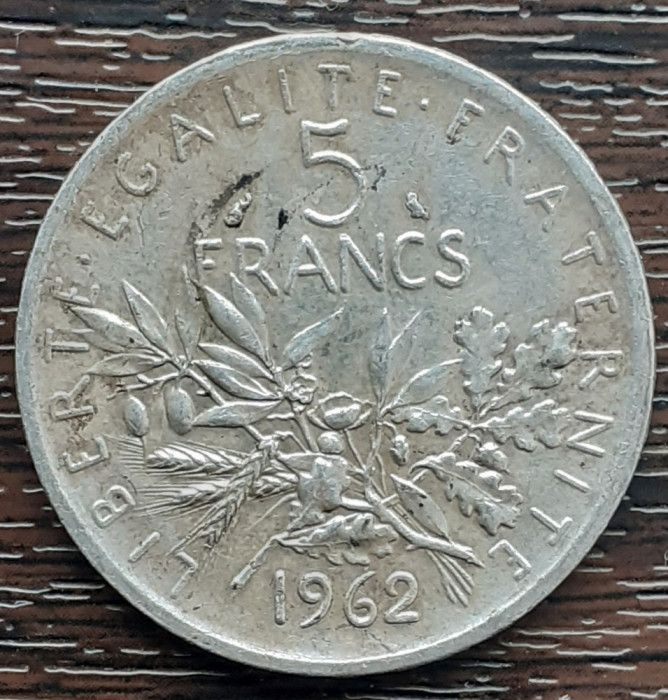 (A293) MONEDA DIN ARGINT FRANTA - 5 FRANCS 1962, SEMANATOAREA, 12 GRAME, AG 835