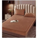 Cumpara ieftin Husa de Saltea Tip Topper cu Elastic + 2 Fete de Perna Catifea, Maro 160x200- JO991