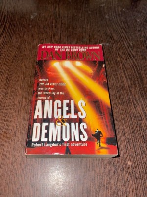 Dan Brown - Angels and demons foto