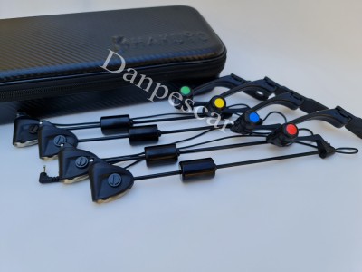 Set 4 Swingeri MKM3 HAKUYO cu Iluminare FULL BLACK LEDURI Colorate foto